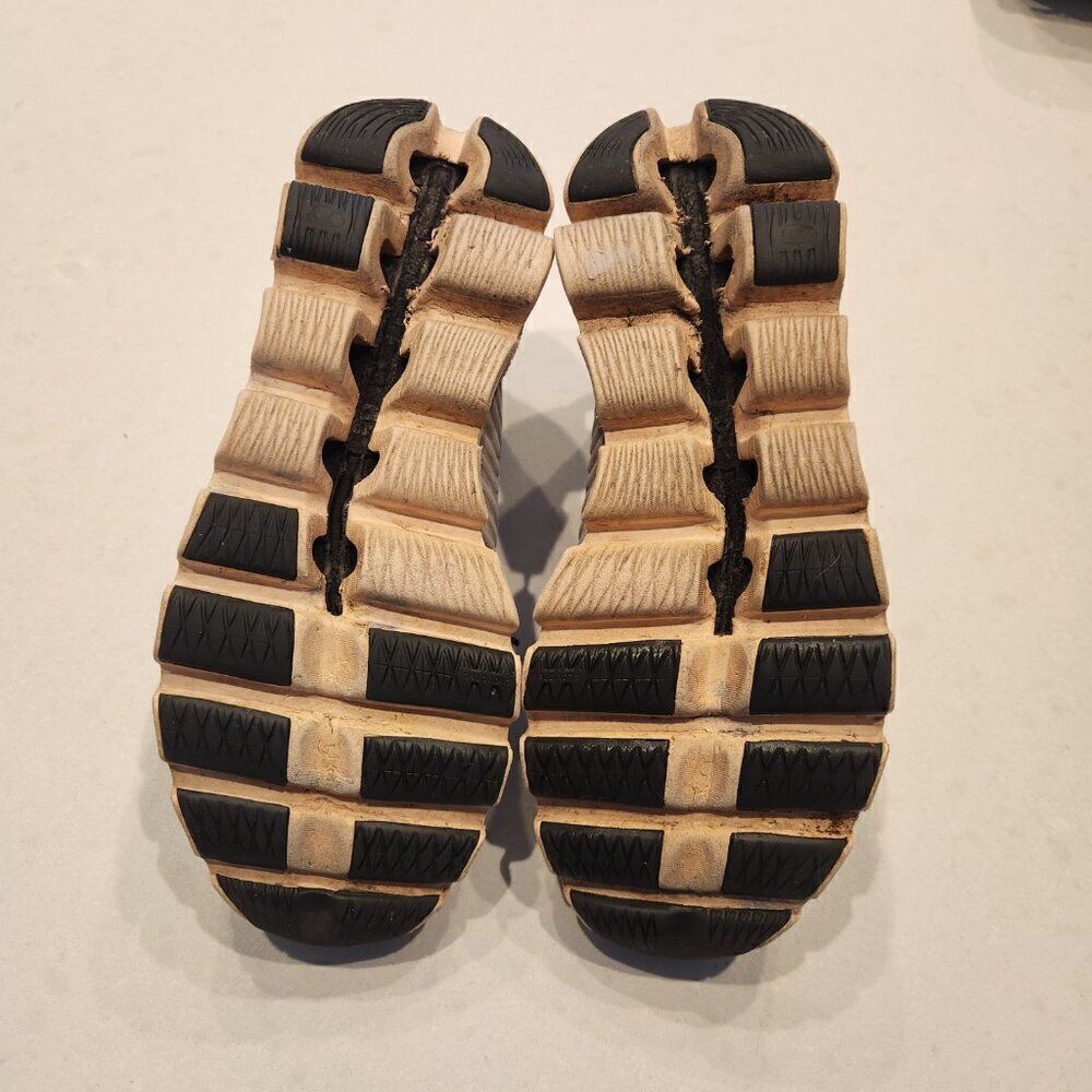 On Cloudswift Womens Sneakers. Size 8 - image 5